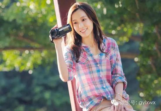 明星旅行糗事一籮筐 總有一個(gè)萌到你！