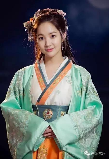 允兒招架不住古裝？韓國女星古裝LOOK一覽 誰贏了？