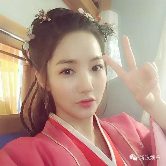 允兒招架不住古裝？韓國女星古裝LOOK一覽 誰贏了？