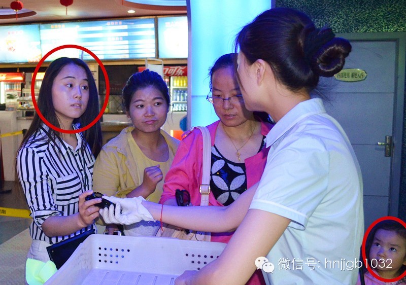 　　看完這部電影，我只有一句話要對(duì)復(fù)仇者們說：你們耍帥的時(shí)候考慮過我們普通老百姓的感受嗎??？