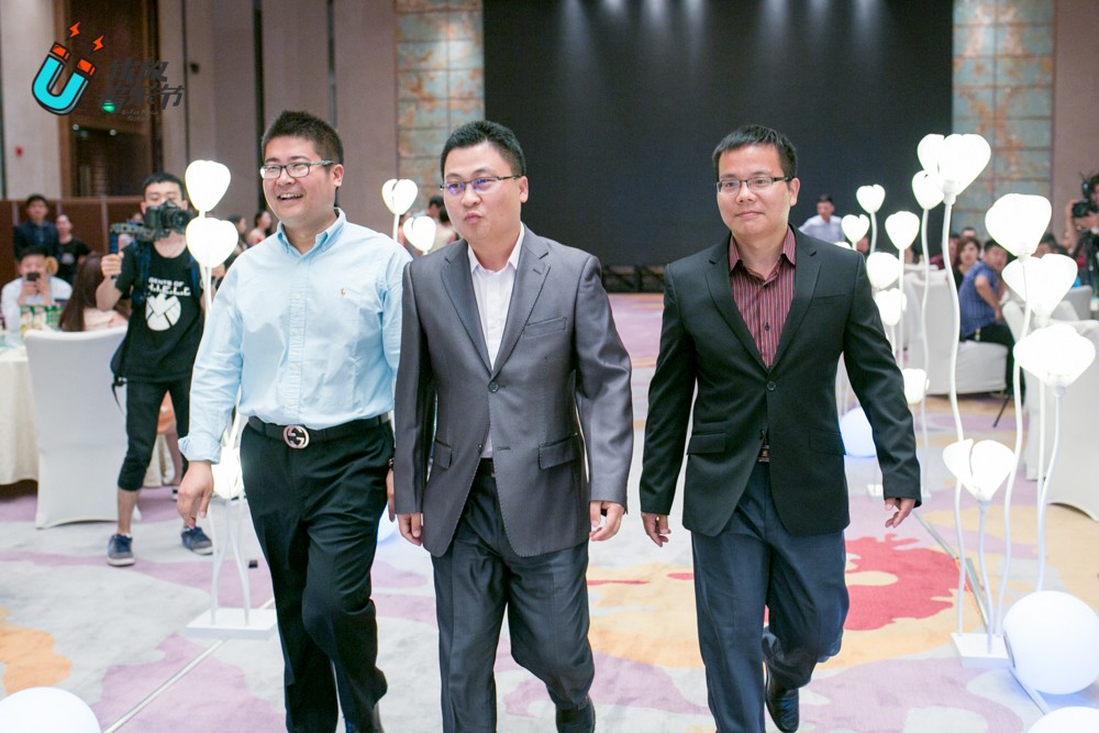 接下來這一組，人稱“江湖三……”