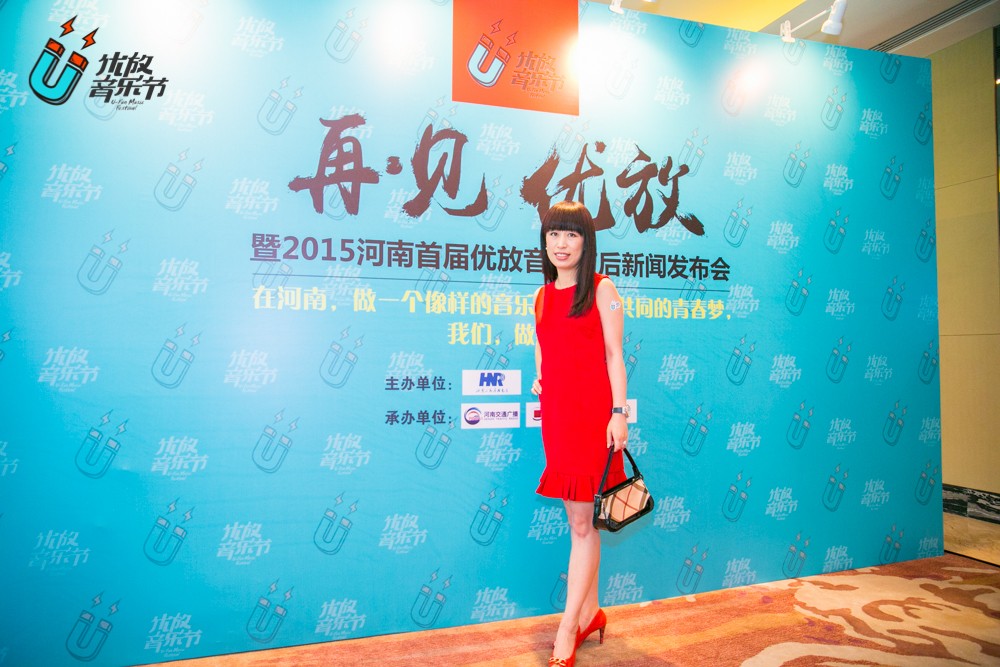 美女主播佳音！