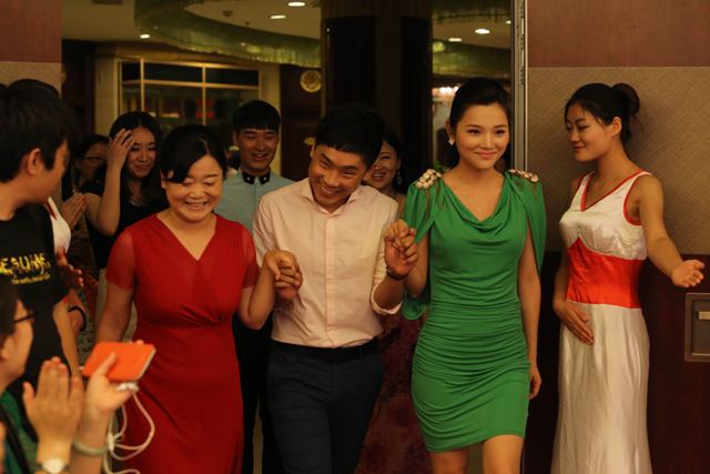 文靜、丁磊、葉子