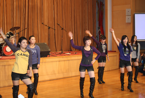 農村廣播DJ在河南電臺2009春節(jié)團拜會上