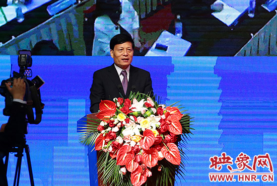 河南省委副書記、省長謝伏瞻出席開幕式并講話