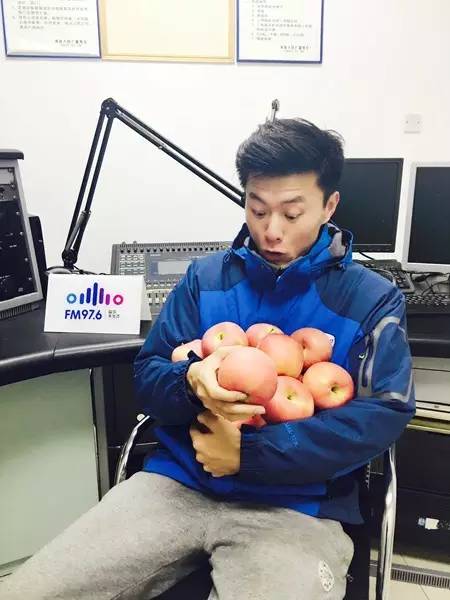 乖乖類！你們真的想用蘋果收買我