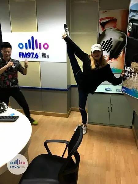 哇哦！都是帶功夫滴美人兒！