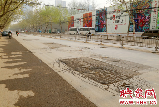 南陽路因為地鐵將要施工而暫緩大修。