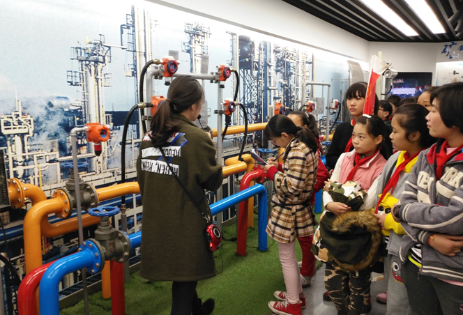 聽到了新知識，趕緊拿出本子記下來