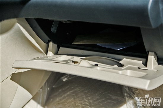 東風(fēng)標致408 東風(fēng)標致408