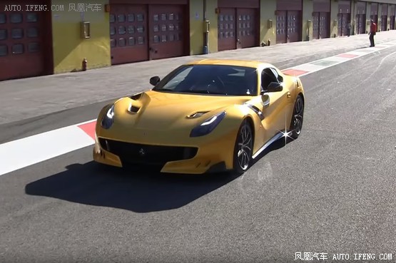 法拉利F12TDF實(shí)車 百公里加速僅2.9秒 法拉利F12TDF實(shí)車 百公里加速僅2.9秒