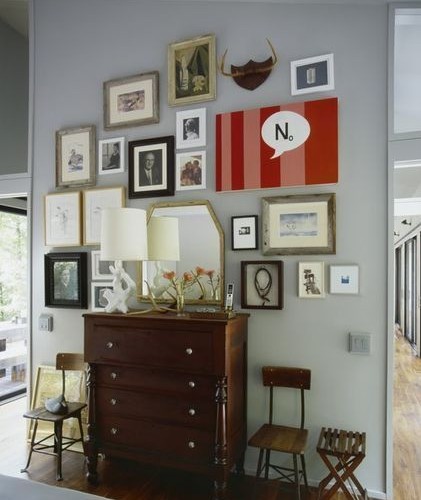 相框背景墻設(shè)計 11圖不讓墻面裝飾太孤單 相框背景墻設(shè)計 11圖不讓墻面裝飾太孤單