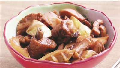 春筍新鮮上市 買(mǎi)竹筍應(yīng)選筍節(jié)較多的