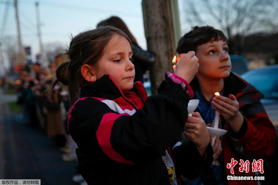美國16歲中學生刀刺約20名學生 FBI介入調查