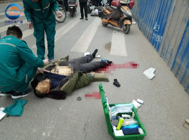 鄭州一面包車撞電動(dòng)車　電動(dòng)車主已無(wú)生命跡象