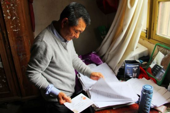 這些信成了張家的“寶貝”，哥哥張高發(fā)表示要好好收藏。