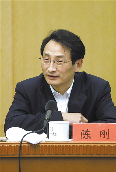 昨日，北京市人大代表、北京市副市長陳剛參與豐臺團(tuán)小組討論。 新京報記者 浦峰 攝