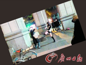 “保時捷女孩”踢腿救人。