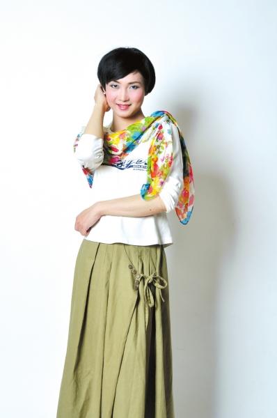 道德模范劉霆將做變性手術(shù):希望社會能包容我 道德模范劉霆將做變性手術(shù):希望社會能包容我