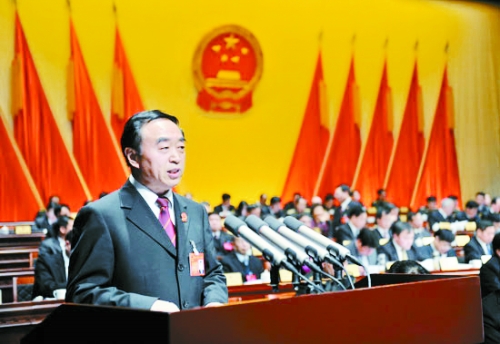 王新生：裁判文書(shū)要讓老百姓看得懂