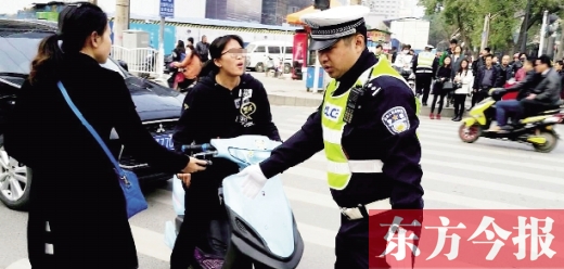 昨日，鄭州市交巡警“百日行動”首日