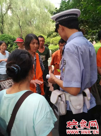 令人憤怒的是，這名老太太竟然報警說“她被環(huán)衛(wèi)工打了”