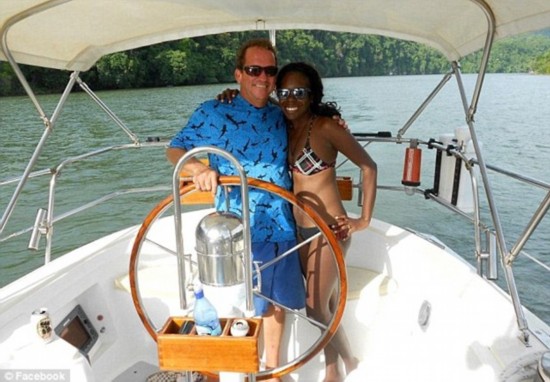 美國殺毒軟件公司“邁克菲”的創(chuàng)始人約翰·邁克菲（John McAfee）"一夫七妻"