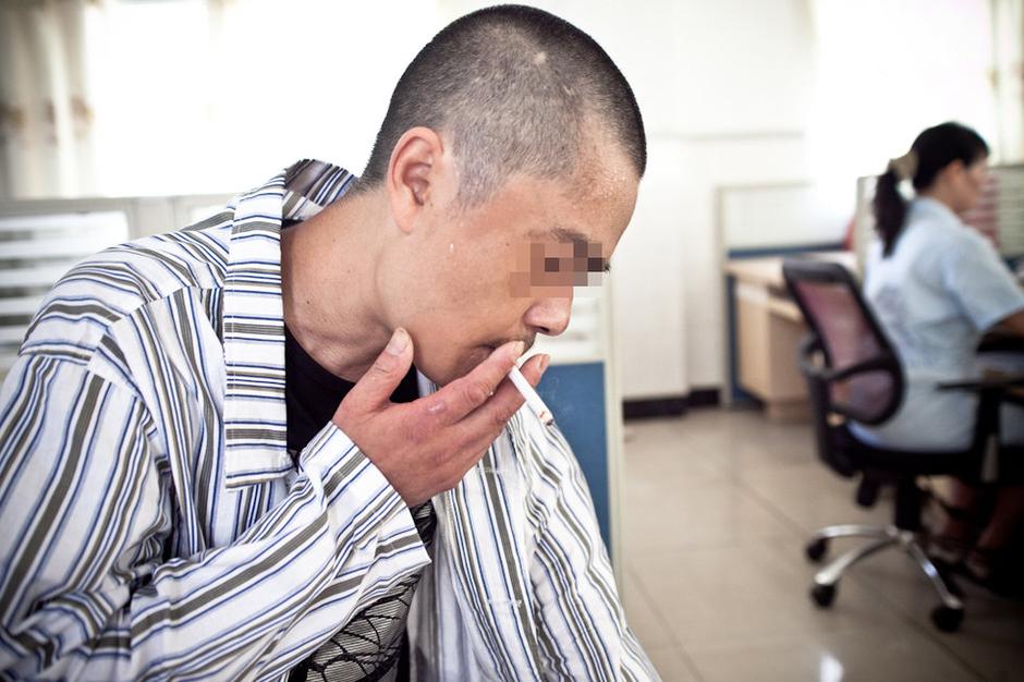 吸毒自述 從特種兵到“圈中人” 吸毒自述 從特種兵到“圈中人”