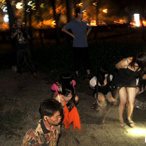 站街女綠化帶里營(yíng)業(yè)