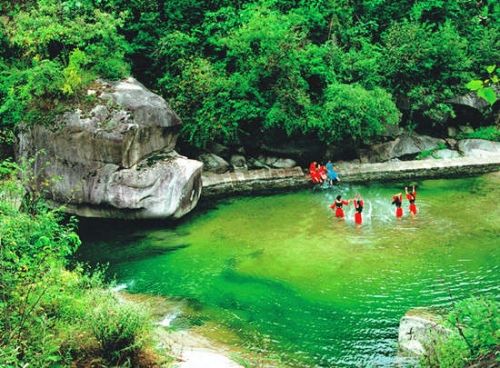 西峽龍?zhí)稖贤瞥觥瓣柟鈱W(xué)子歡樂行”活動 西峽龍?zhí)稖贤瞥觥瓣柟鈱W(xué)子歡樂行”活動