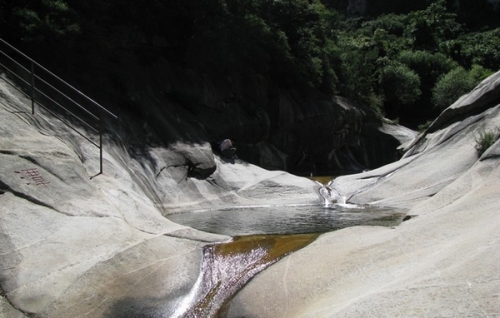 夏日避暑鉆進(jìn)京郊瀑布 京郊三大觀瀑好去處