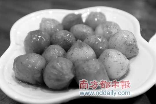 碧紗籠的水晶包,帶著咖啡味。