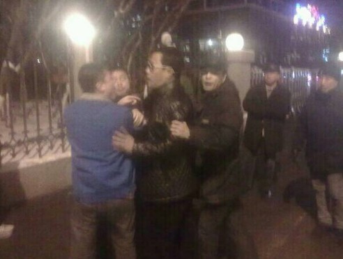 轉(zhuǎn)發(fā)到微博網(wǎng)曝趙本山徒弟駕無牌路虎追尾打人。