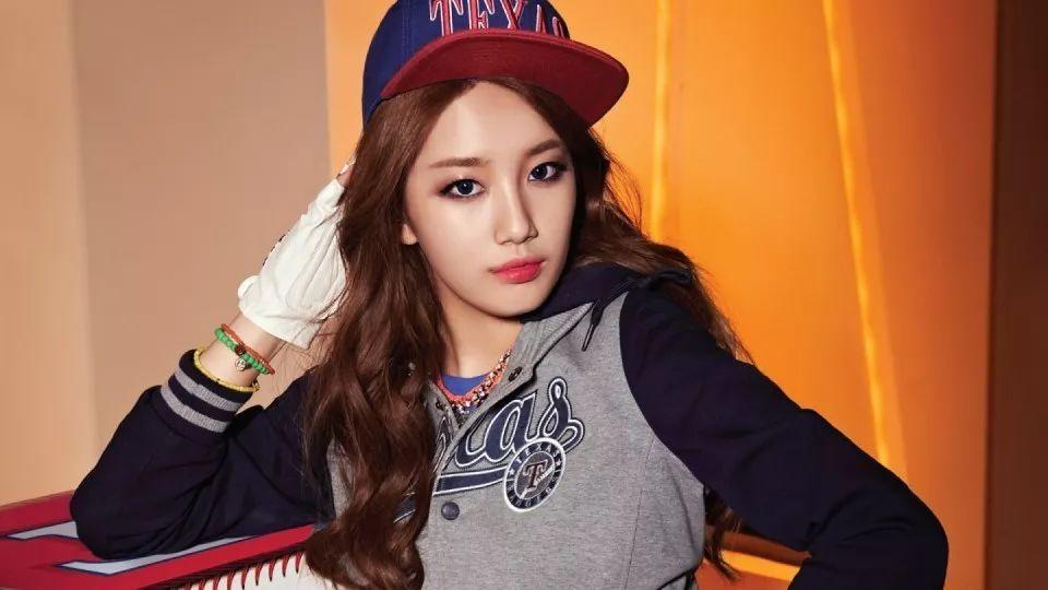 從李敏鎬到李棟旭，再次分手的“男神收割機(jī)”裴秀智被嘲太花心？