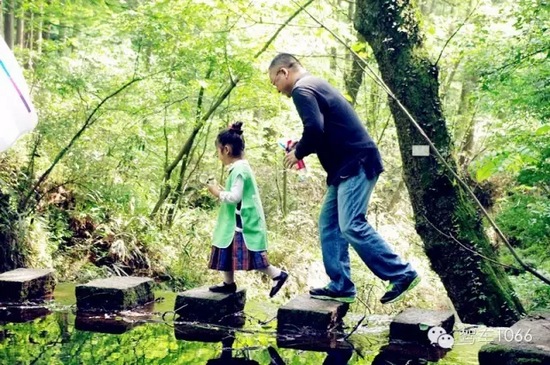 寶貝，爸爸會(huì)永遠(yuǎn)在你身后保護(hù)你