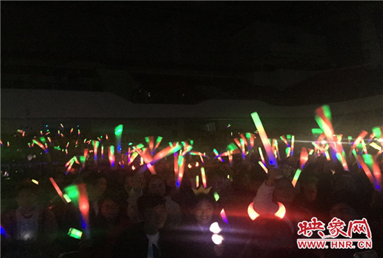 當晚現(xiàn)場約2500個座位全場爆滿，還有全國各地歌迷會趕來的歌迷們。