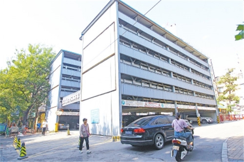 鄭州緩解停車(chē)難：專(zhuān)家為立體車(chē)庫(kù)開(kāi)“方”