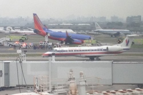 飛機(jī)失事現(xiàn)場