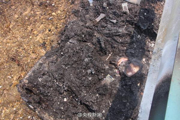 廣西運鈔車起火燒毀11箱鈔票 廣西運鈔車起火燒毀11箱鈔票