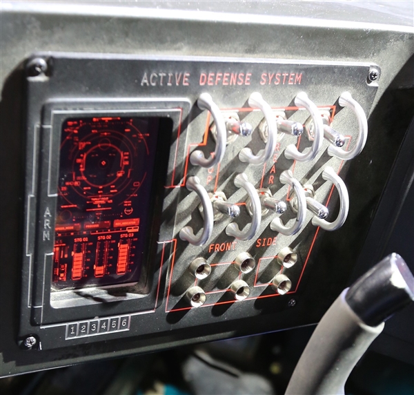 《蝙蝠俠大戰(zhàn)超人》新款戰(zhàn)車(chē) 《蝙蝠俠大戰(zhàn)超人》新款戰(zhàn)車(chē)