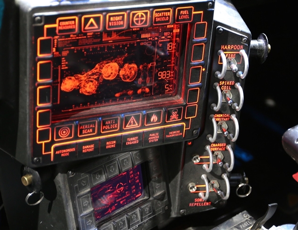 《蝙蝠俠大戰(zhàn)超人》新款戰(zhàn)車(chē) 《蝙蝠俠大戰(zhàn)超人》新款戰(zhàn)車(chē)