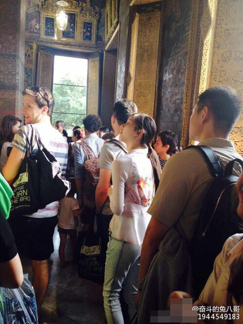 網(wǎng)曝奶茶妹妹劉強(qiáng)東同游泰國 網(wǎng)曝奶茶妹妹劉強(qiáng)東同游泰國