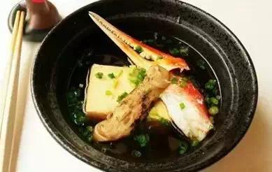 就一點(diǎn)兒紫菜跟生魚(yú)片 日料沒(méi)吃什么為啥還那么貴？