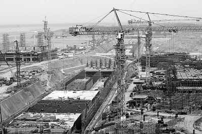 鄭州新鄭國際機(jī)場二期工程建設(shè)如火如荼。資料圖片