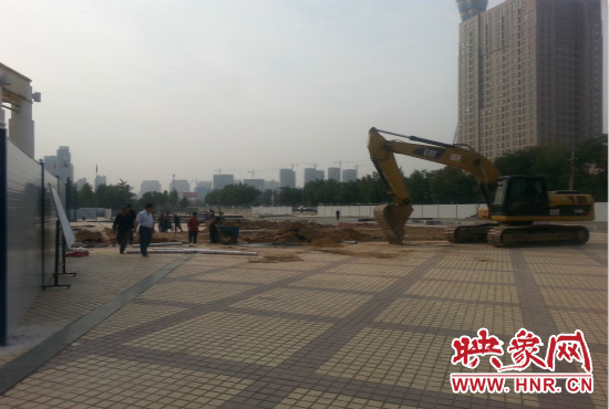 隴海路朝鳳路等三個站點已經(jīng)實施圍擋。