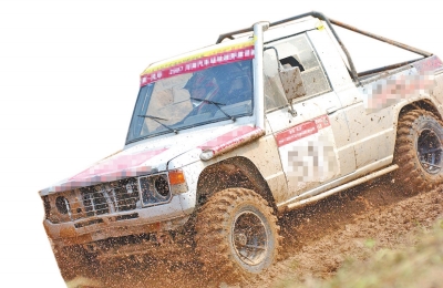 皮卡因既有轎車的舒適性，又有貨車的載貨能力，同時也具備較強(qiáng)的越野性能，深受廣大車友喜愛。