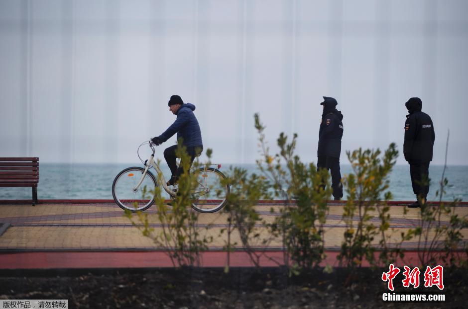 當(dāng)?shù)貢r(shí)間1月29日，俄羅斯索契，2014年索契冬奧會(huì)，俄羅斯軍方在奧林匹克公園周邊部署放空導(dǎo)彈系統(tǒng)。