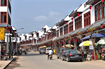2014年3月16日，海南瓊海市，正在進(jìn)行城鎮(zhèn)化改造的萬(wàn)泉鎮(zhèn)新貌。圖/CFP