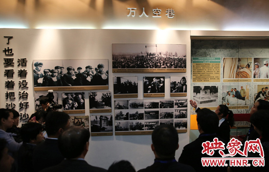 在焦裕祿紀念館，參觀的人絡繹不絕，一批批來自全國各地的黨員干部前來學習焦裕祿事跡