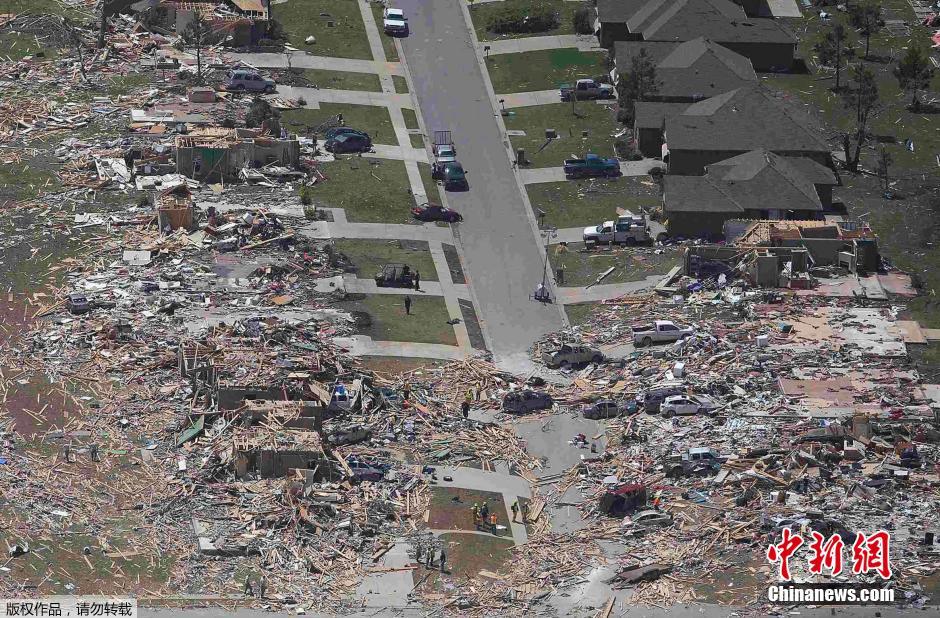 致命龍卷風(fēng)肆虐美國(guó)多州 小鎮(zhèn)街道幾乎毀成渣 致命龍卷風(fēng)肆虐美國(guó)多州 小鎮(zhèn)街道幾乎毀成渣